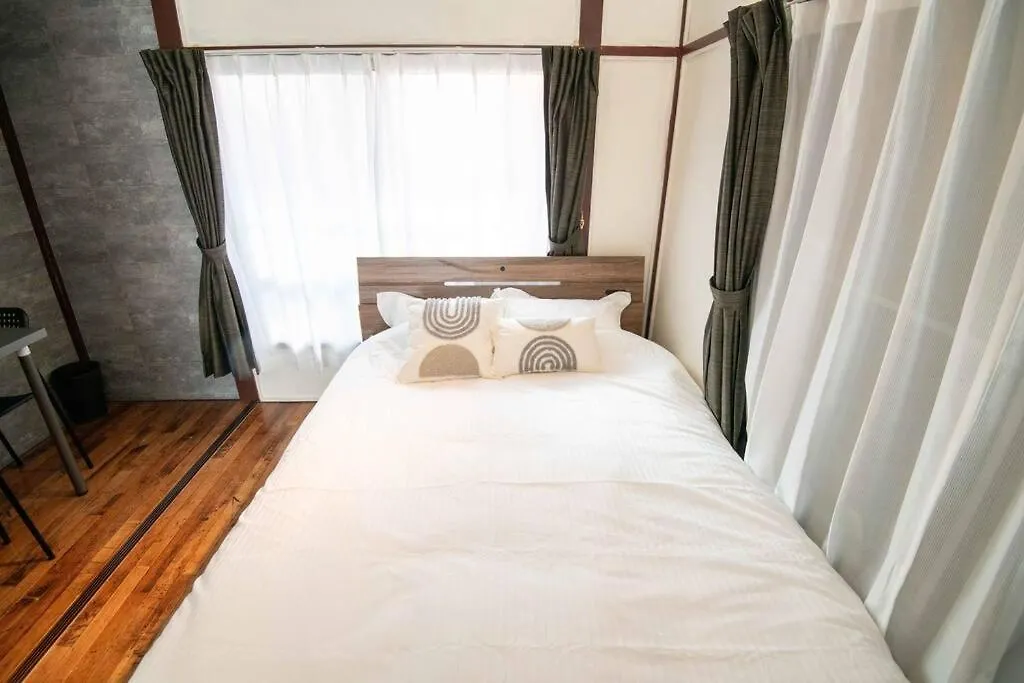 12月オープン/四ツ木駅まで8分 /収容人数6/丸貸し切り Apartment Tokyo