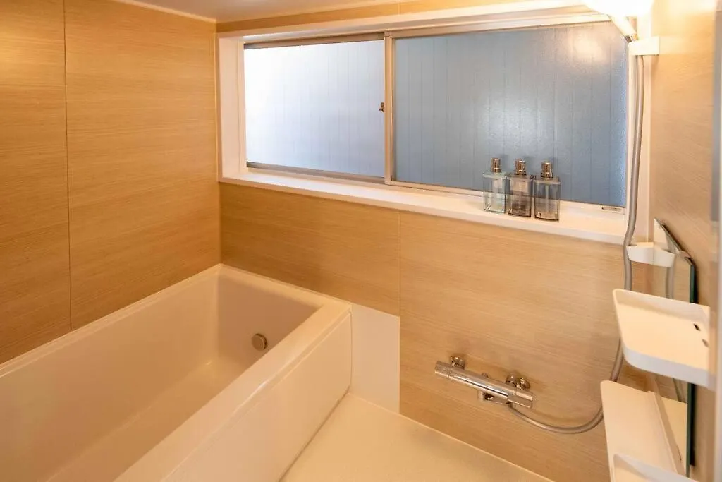 12月オープン/四ツ木駅まで8分 /収容人数6/丸貸し切り Apartment Tokyo